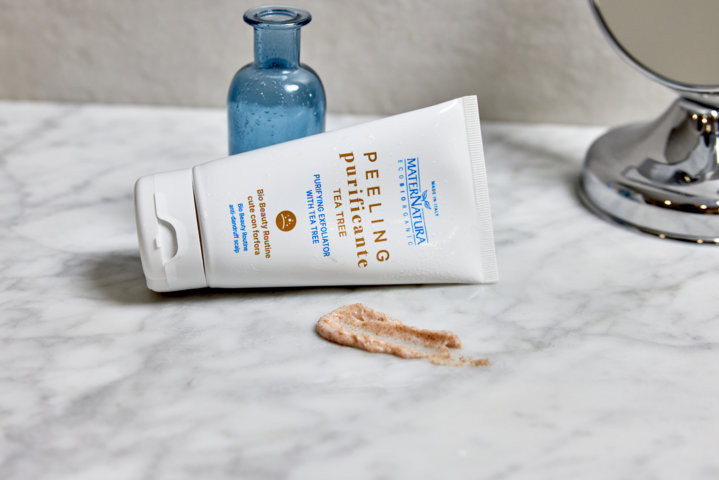 Peeling cute con forfora al Tea Tree
