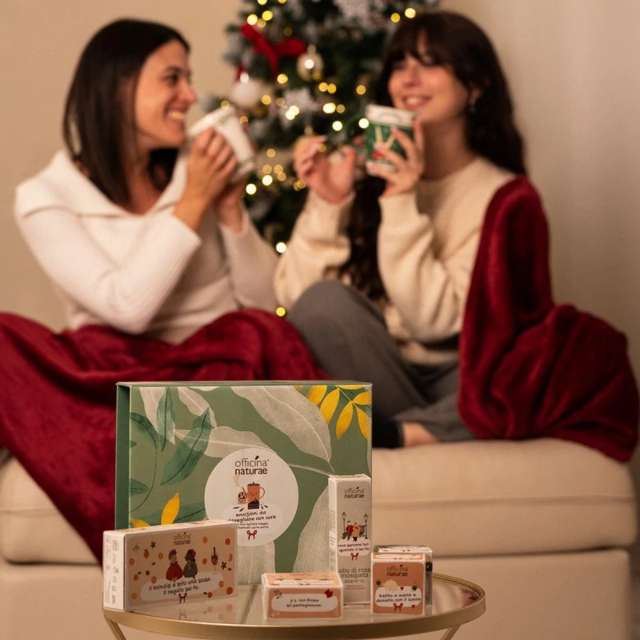 Kit Mini Size Shampoo, Detergente Viso e Bagnoschiuma solidi Officina Naturae