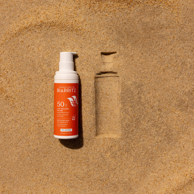 Latte solare satinato viso e corpo SPF 30