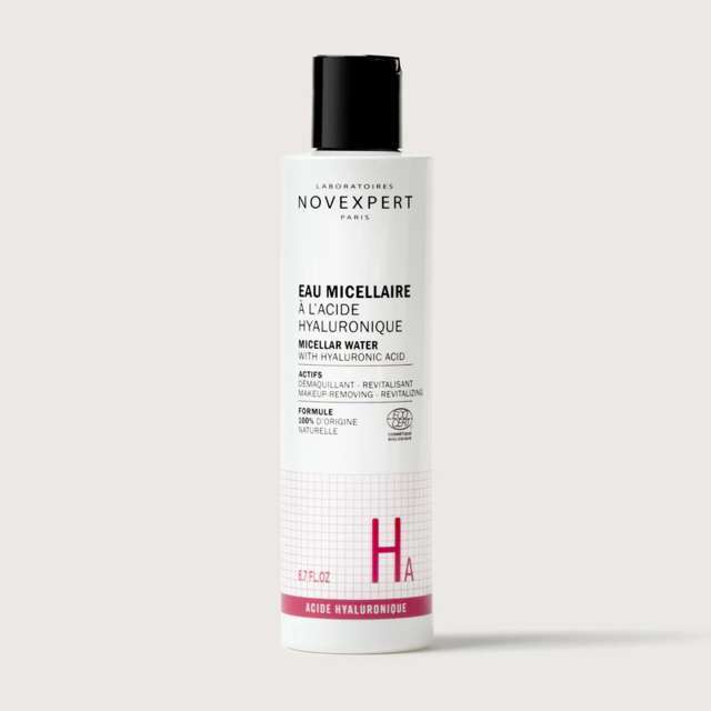 Acqua Micellare con Acido Ialuronico Novexpert